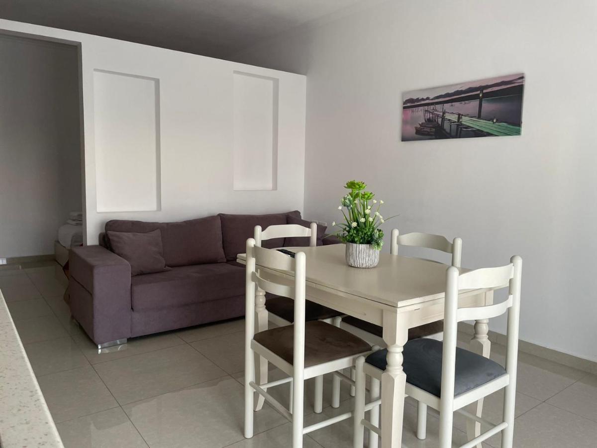 Kraal Apartments Vlore Exterior photo