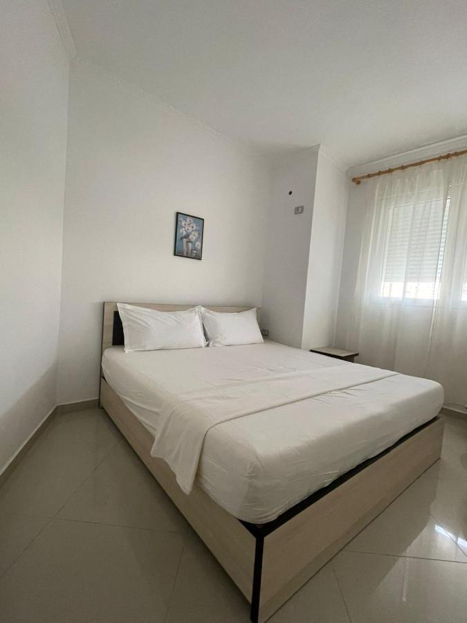 Kraal Apartments Vlore Exterior photo