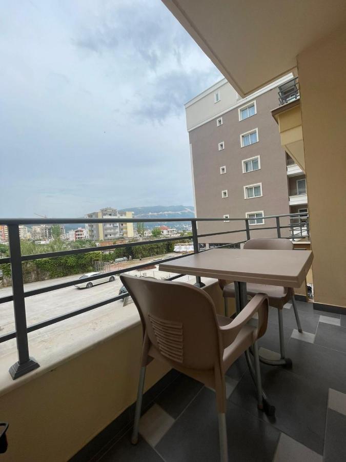 Kraal Apartments Vlore Exterior photo