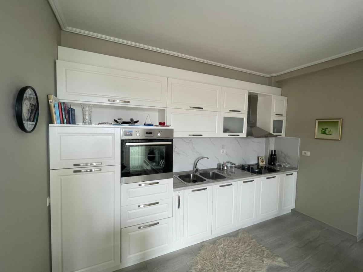 Kraal Apartments Vlore Exterior photo