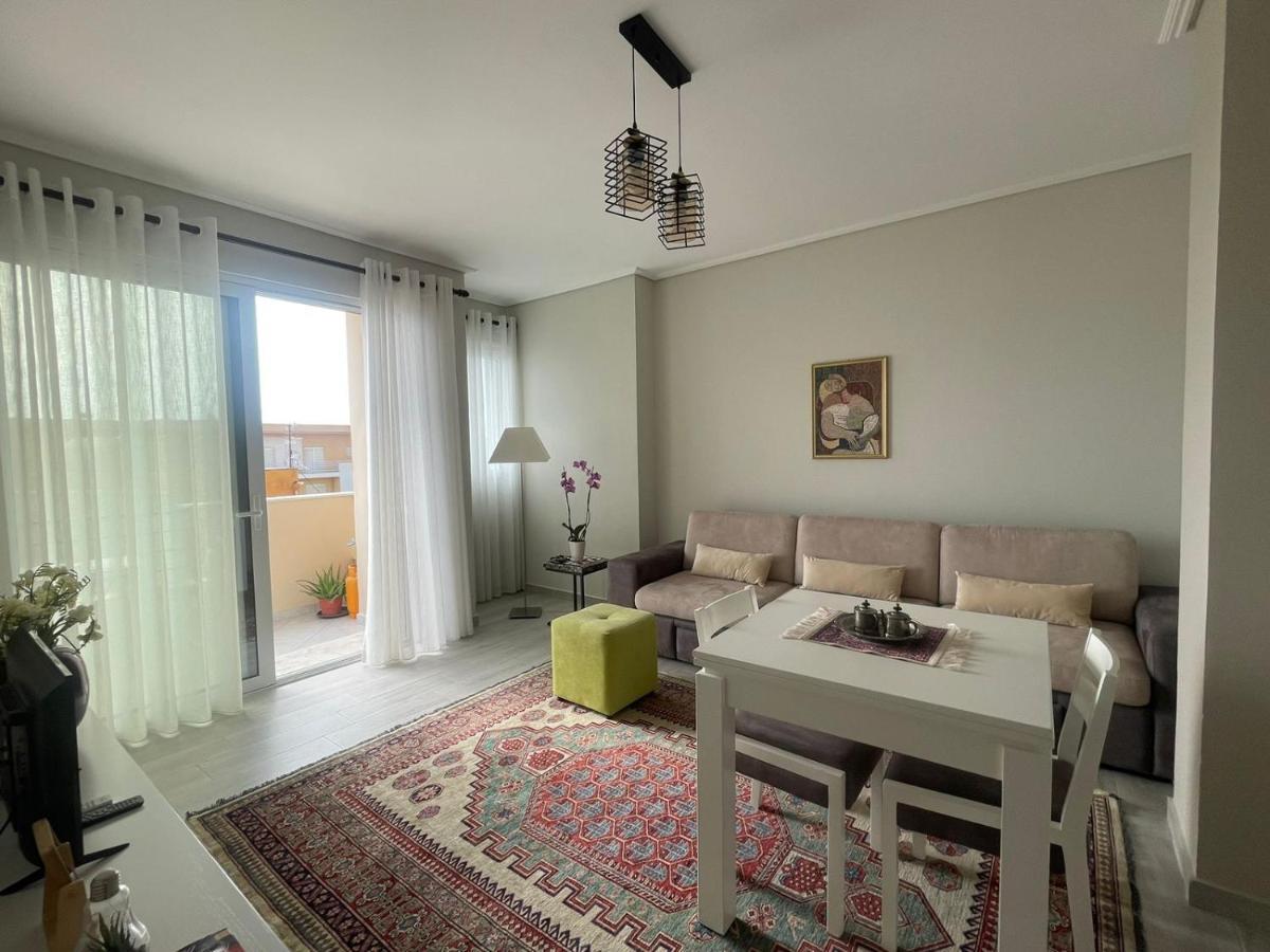 Kraal Apartments Vlore Exterior photo
